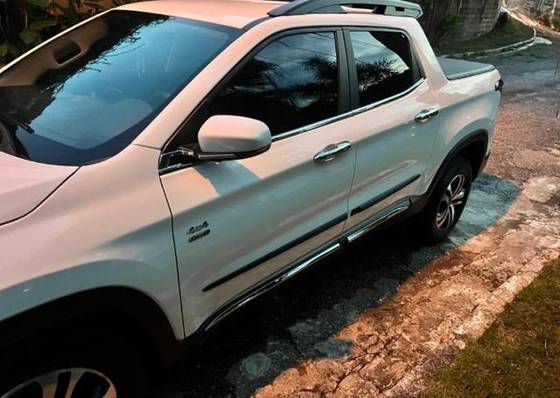 FIAT TORO 2.0 16V TURBO DIESEL FREEDOM 4WD AT9